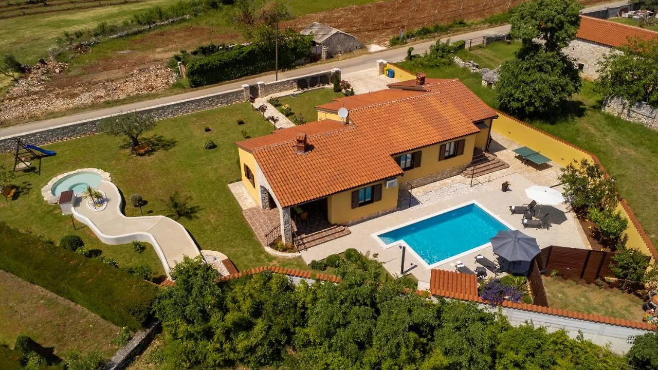 Villa Karin - Mediterranean Charm With Private Pool And Lush Waterfall Gardens Galižana 0*,
